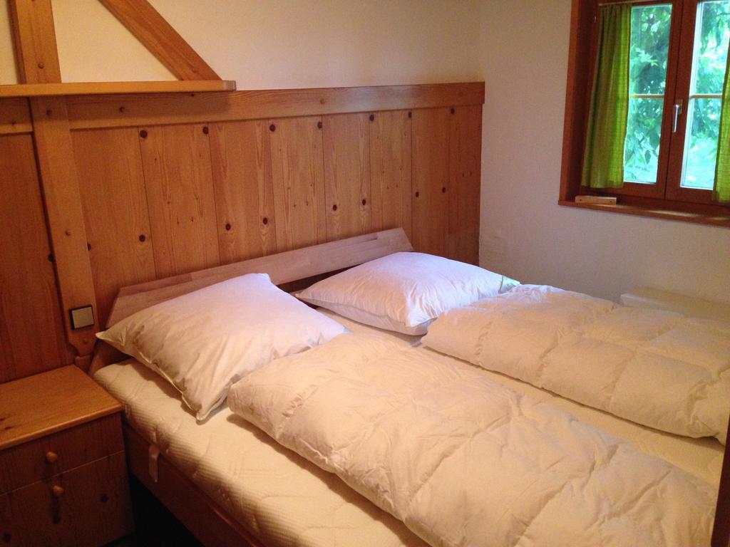 Ferienwohnungen Im Blockhaus Metzler Schwarzenberg im Bregenzerwald Habitación foto
