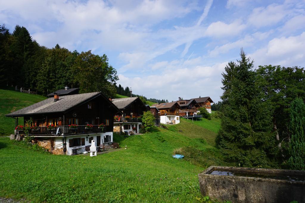 Ferienwohnungen Im Blockhaus Metzler Schwarzenberg im Bregenzerwald Exterior foto